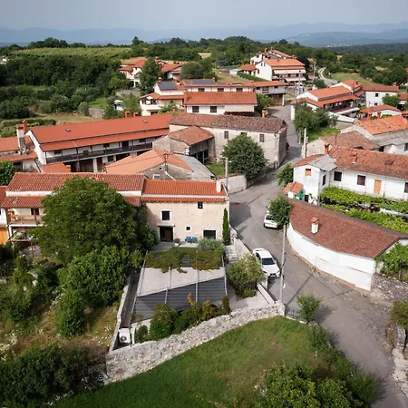 Kambra Villa Dutovlje